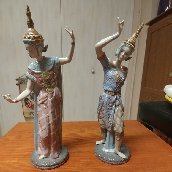 Lladro Siamese Dancers